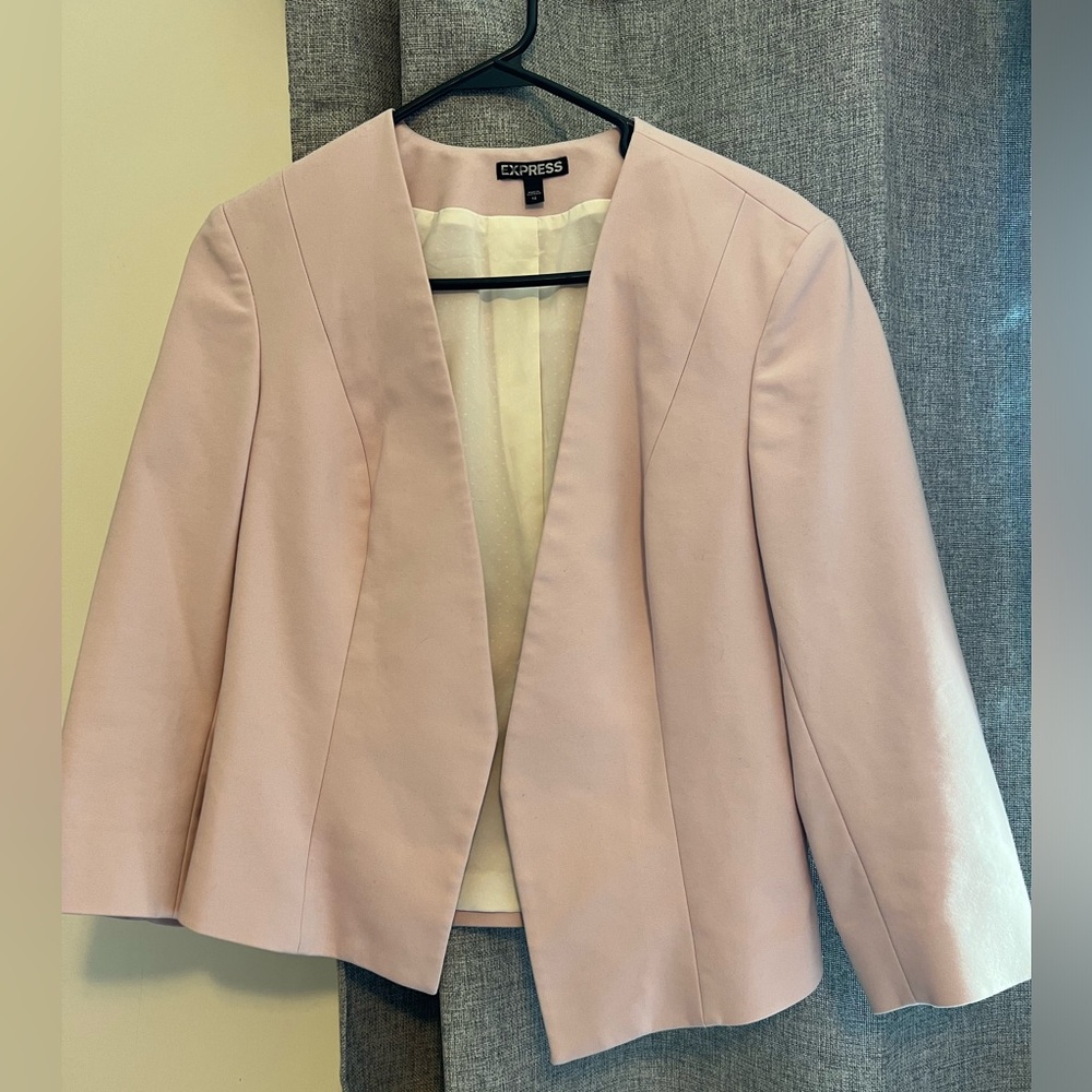 Cropped pink Express blazer